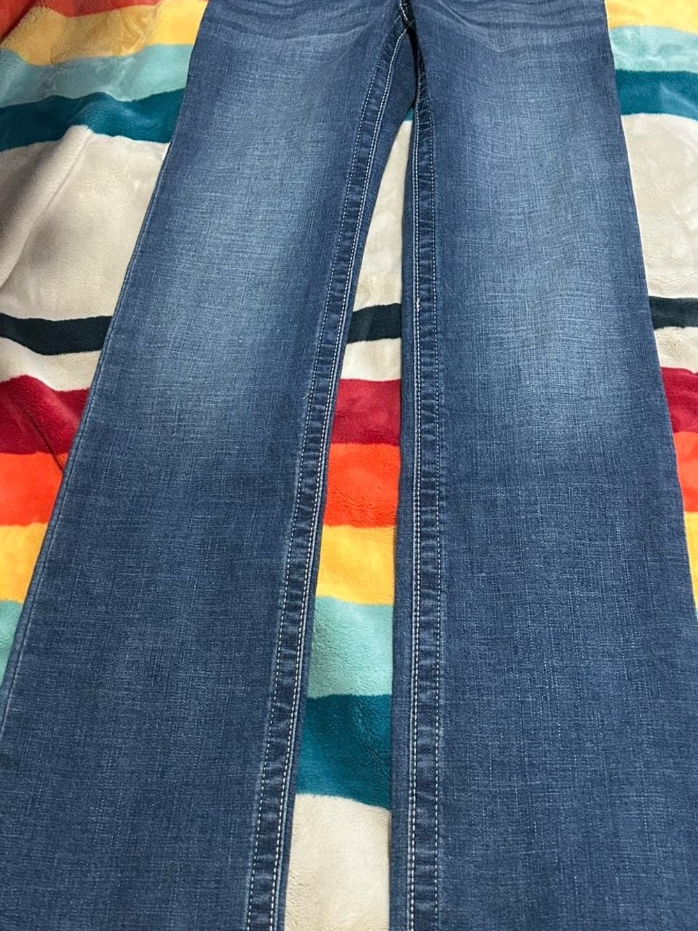 Wrangler Women's Flare Jeans in Dark Blue Wash